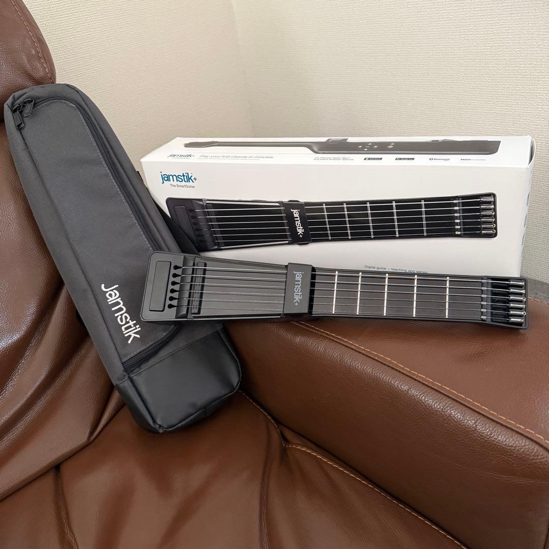 SALE 美品 jamstik+ ポータブルスマートギター Amazon | jamstik+ ポータブル スマート ギター型 MIDIコントローラー
