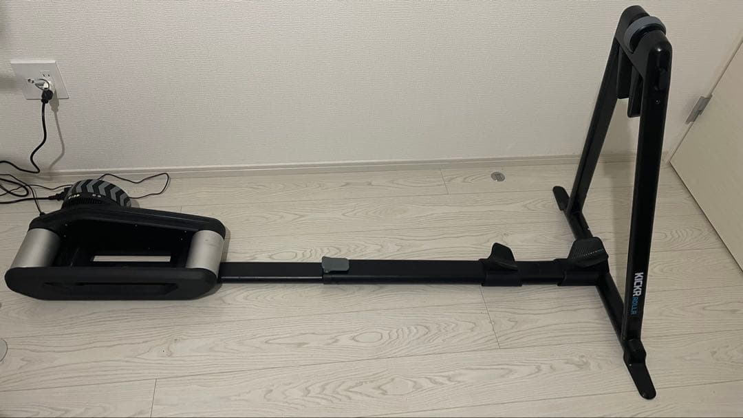 KICKR ROLLR トレーニング用ローラー