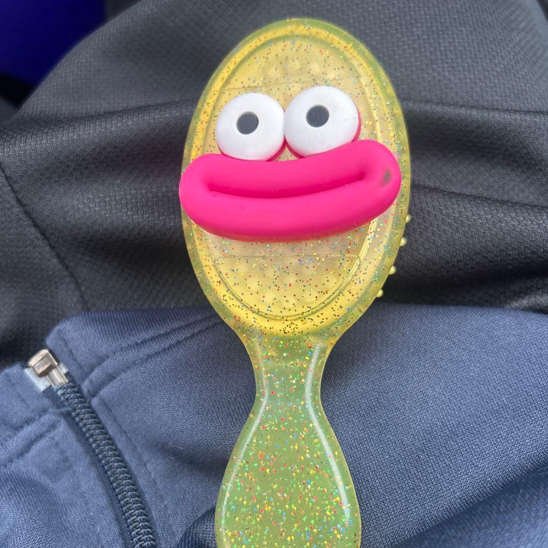 キャラクター風 ヘアブラシ グリッター入り Amazon.co.jp: クラックス サンリオ ポチャッコ キャラクター 3WAY