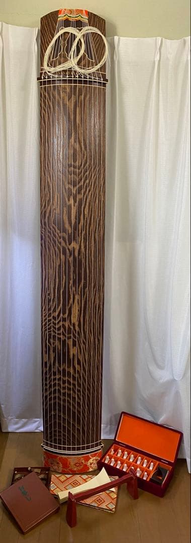 *2300 大正琴　13弦　琴柱　カバー付き