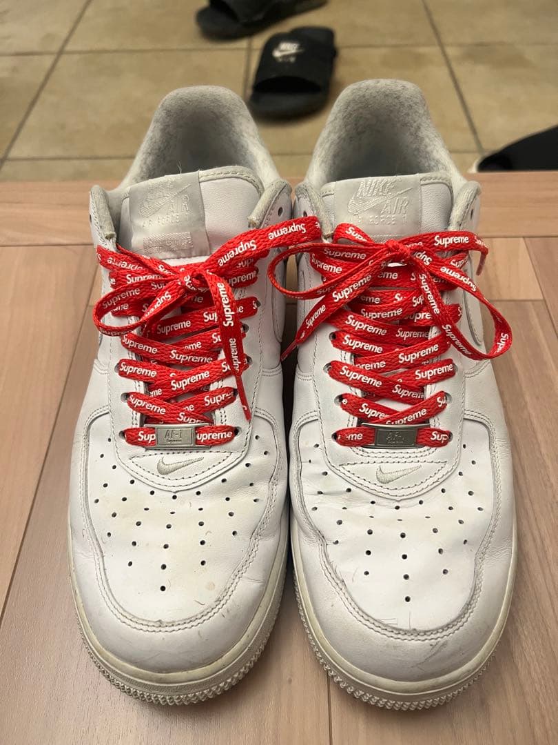 Supreme × Nike Air Force 1 Low \