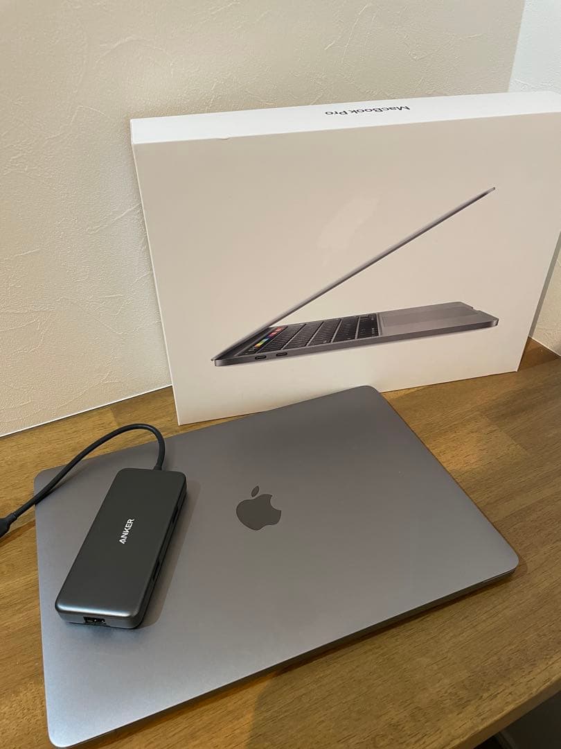 【美品】MacBook Pro 16GB corei5 256GB