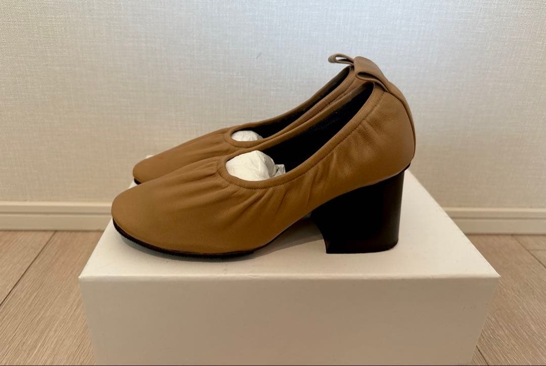 1／6迄⭐︎正規品⭐︎最終値下げ⭐︎CELINEソフトバレリーナ　希少サイズ34 CELINE（セリーヌ） ソフトバレリーナ パンプス ラムスキン バレエ