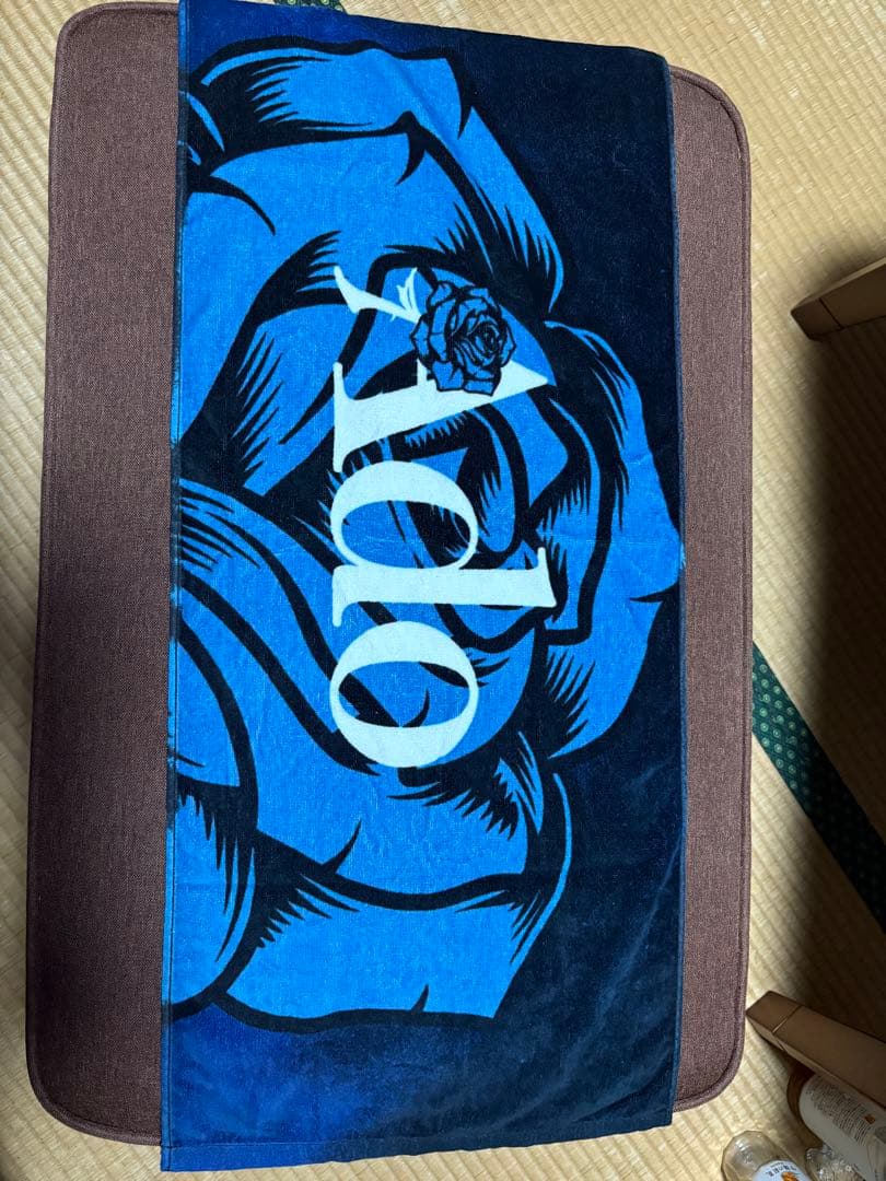 Adoグッズ福袋!! CDJ2425限定ロンTとフェイスタオル確定!! - メルカリ