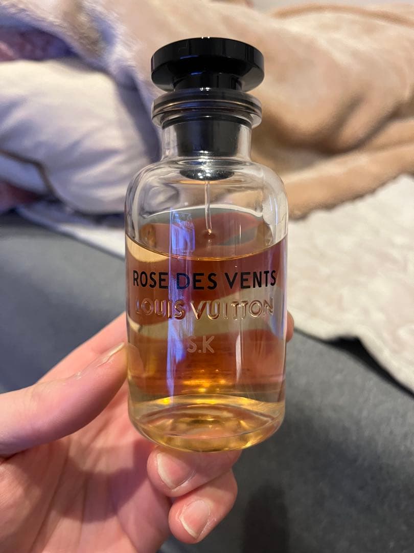 LOUIS VUITTON ROSE DES VENTS 香水 - メルカリ