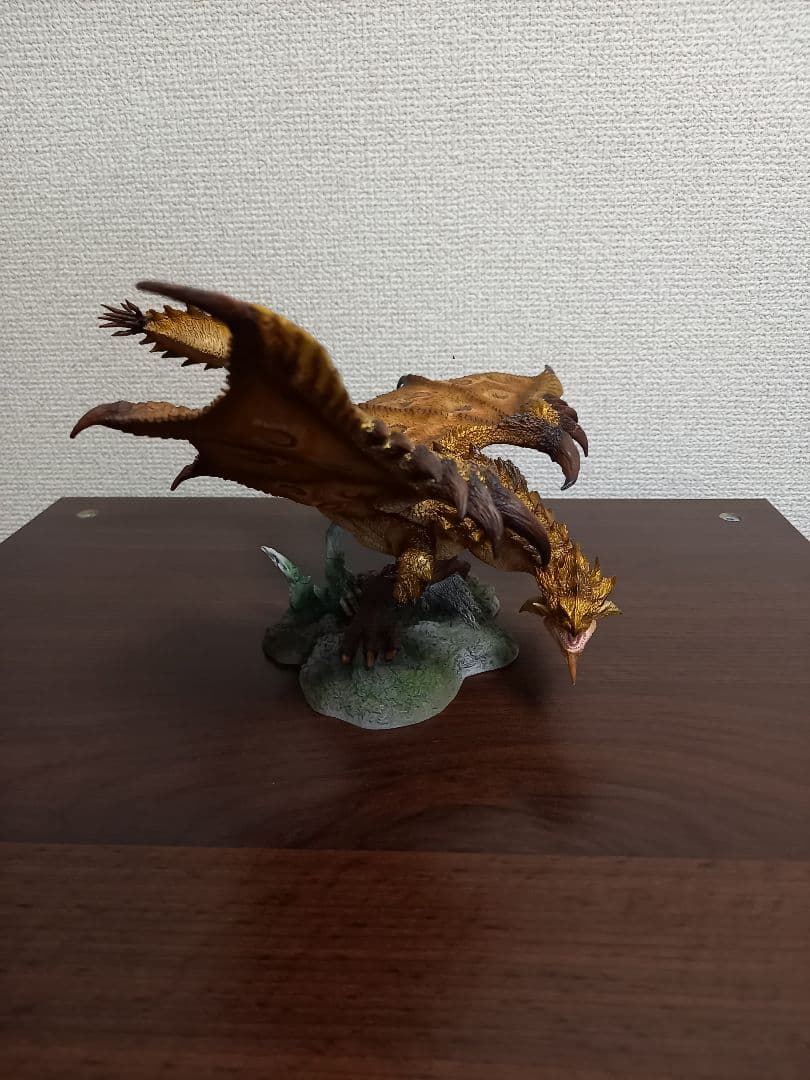 モンハン クリエイターズモデル リオレイア希少種 Amazon | カプコンフィギュアビルダー クリエイターズモデル 金火竜