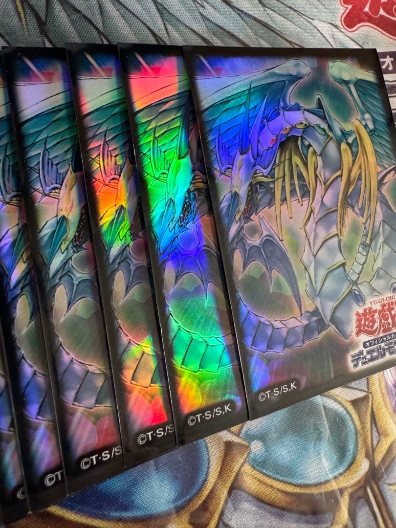 究極宝玉神 レインボー・ドラゴン スリーブ　遊戯王　 スリーブ　63枚 Amazon.co.jp: 遊戯王カード 究極宝玉神 レインボー・ドラゴン