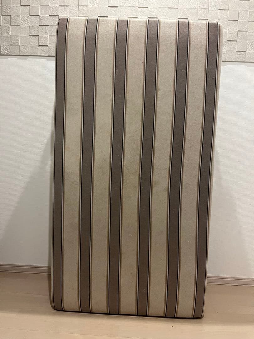 送料込28,800円　OWN-F フラットソファ 替えカバー付き定価７万相当