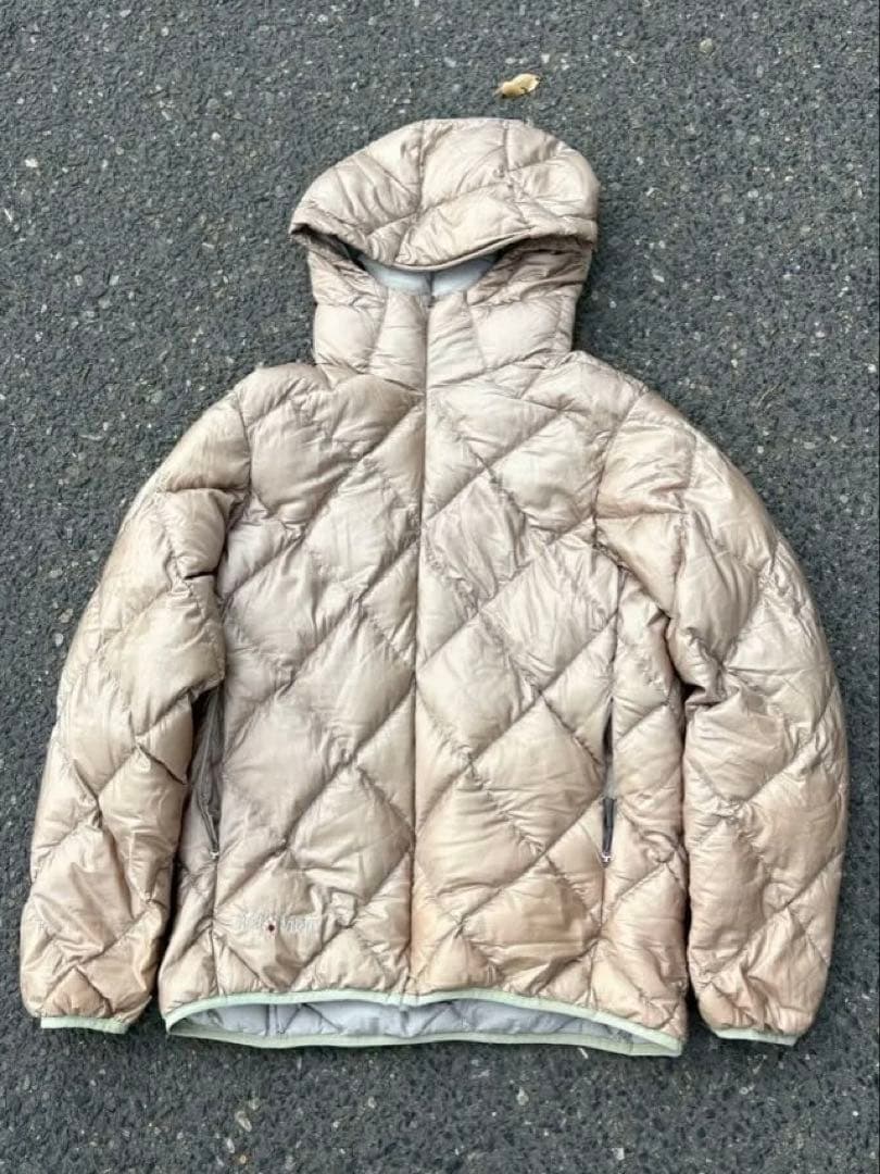 モンベル　800FP ライトアルパイン　ダウン　フード　キルティング さかいやスポーツ | 雪山登山にオススメ！ モンベル「アルパインダウン