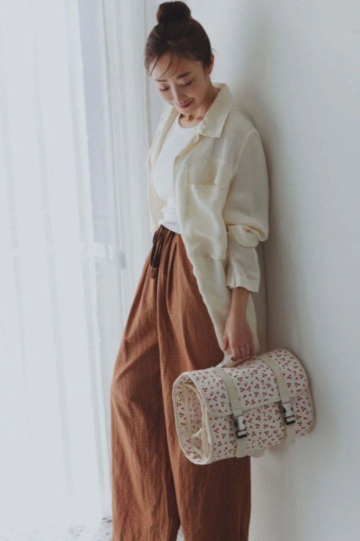 神崎恵コラボ♡レスポートサック　ビューティーロールポーチ　チェリーレッドキルト