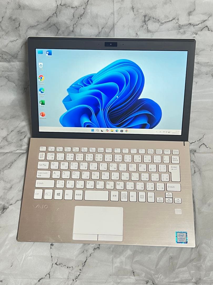 【美品】VAIO VJPF11C11N　8GB / 256 GB