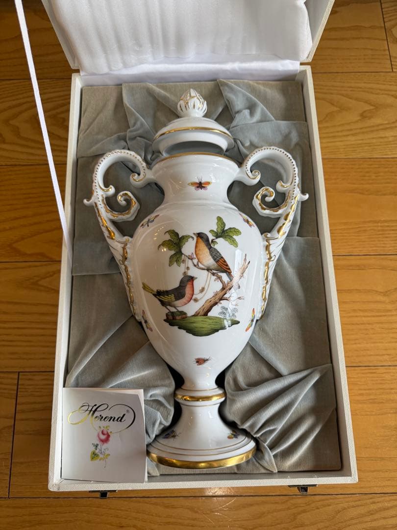 ヘレンド Herend 鳥の絵柄 陶器花瓶