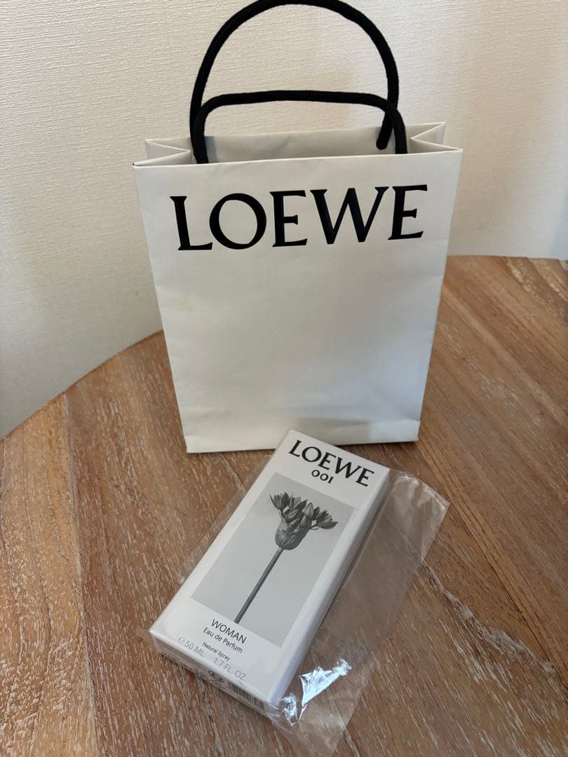 《新品》ロエベLOEWE 001 WOMAN オードゥトワレ50mL