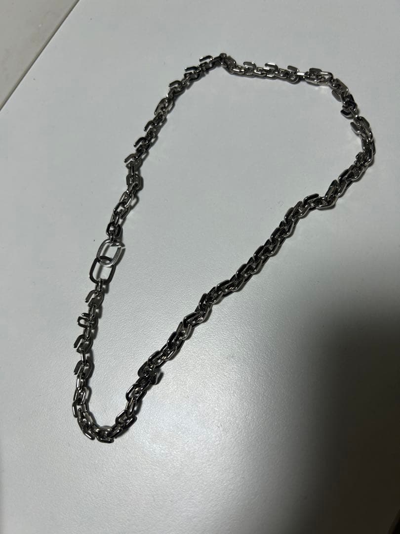 ペ*レ様 ジバンシィ　givenchy メンズネックレス　全長約46cm