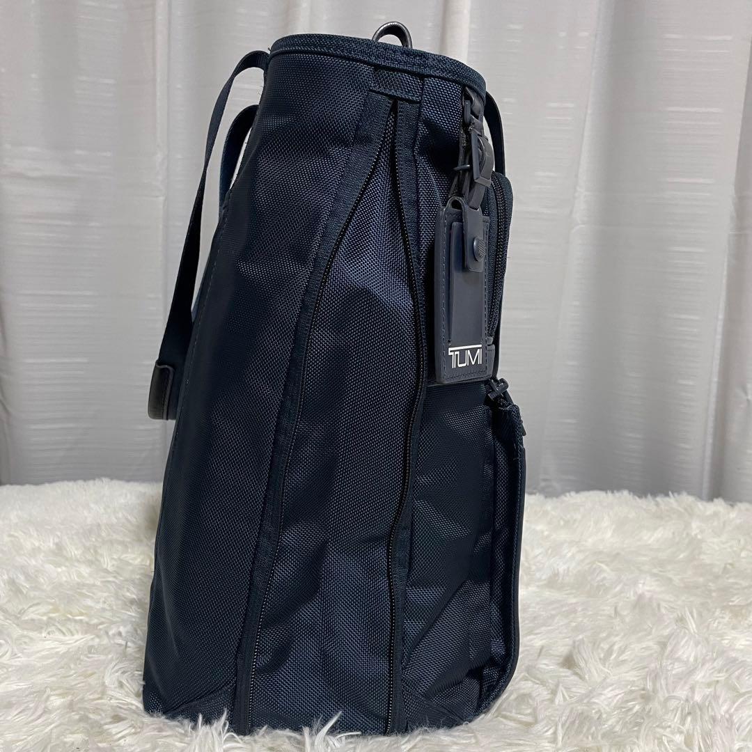 ⭐️極美品⭐️ TUMI SHIPS エクスパンダブルスクエアトートバッグ 紺