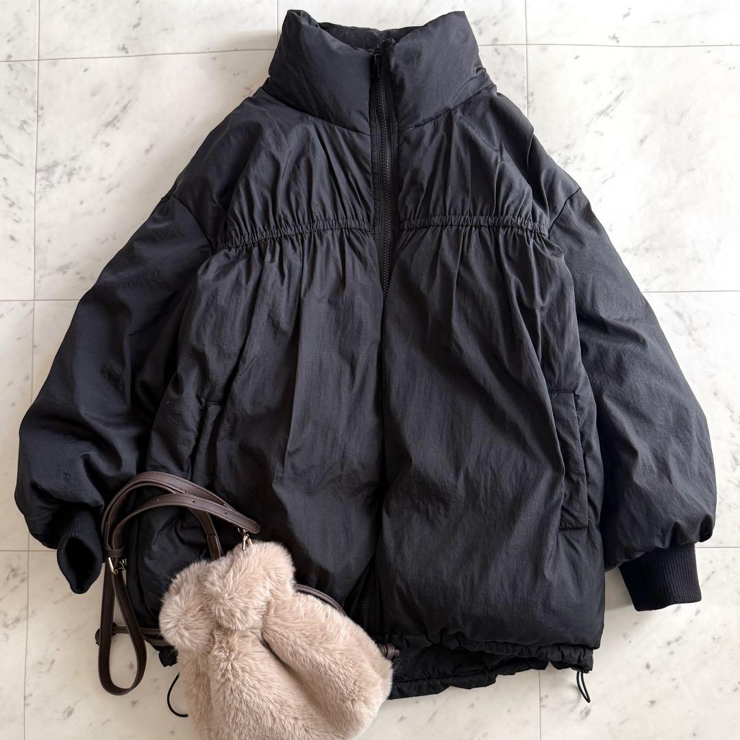 美品 B&Yユナイテッドアローズ スタンドカラーオーバーサイズダウンジャケット