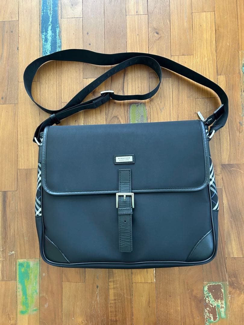 BURBERRY バーバリーブラックレーベル　ショルダーバッグ BURBERRY BLACK LABEL】バーバリーブラックレーベル ショルダーバッグ