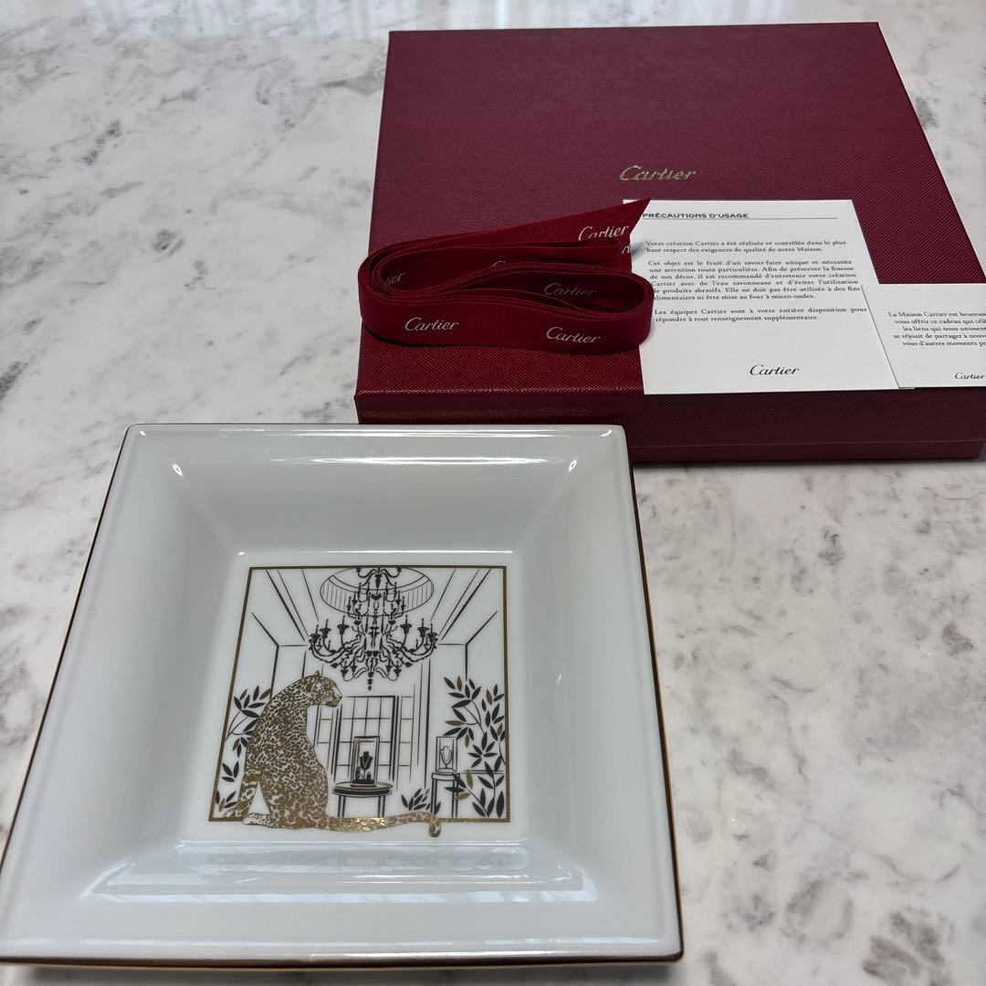 非売品Cartier トレー - メルカリ
