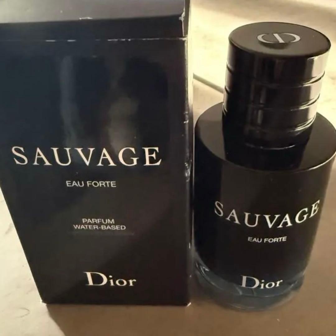 Dior Sauvage ソヴァージュオーフォルト　60ml