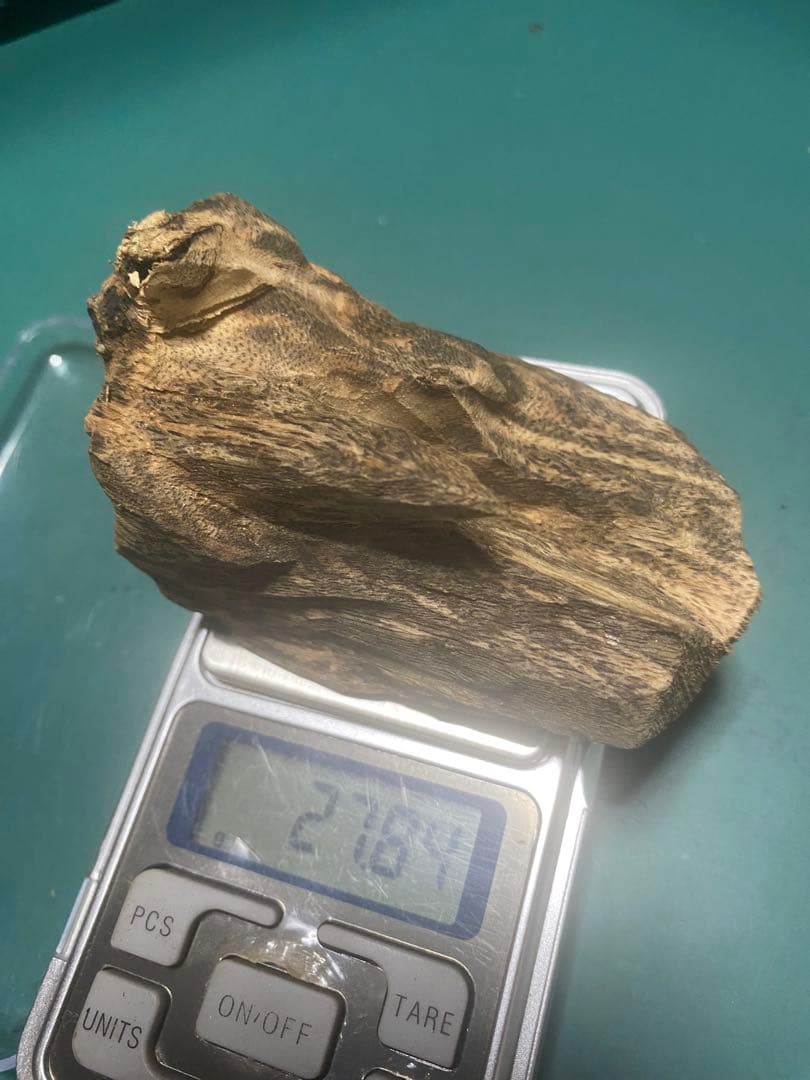 【上品】ベトナム産 天然 シャム 沈梗27.84g 香木 / 沈香 聞香