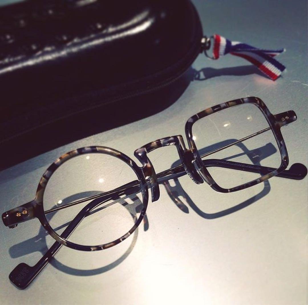 XIT エックスアイティ　丸四角　メガネ　成田悠輔　老眼鏡　個性的　オシャレ