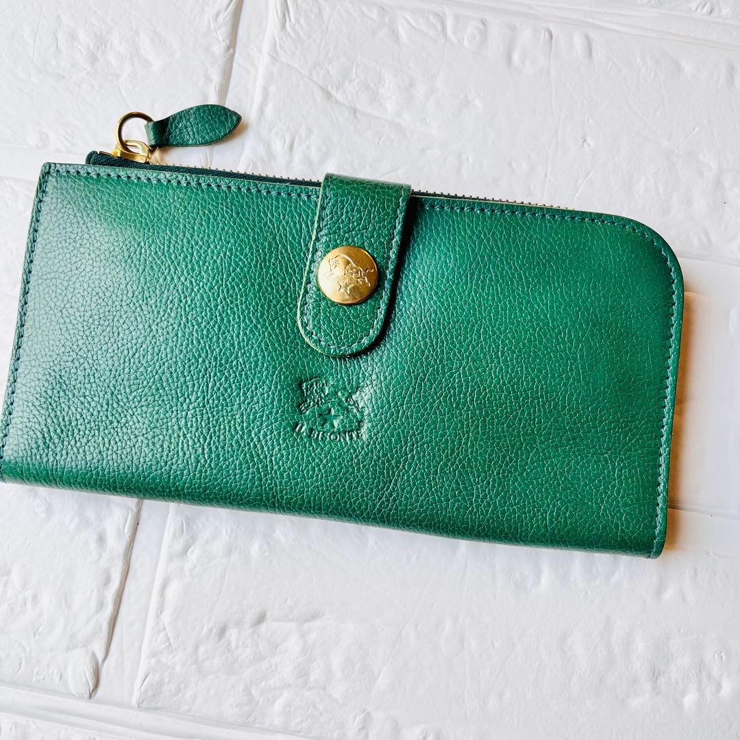 【新品タグ付き】IL BISONTE 長財布 グリーン ファスナー 巾着 IL BISONTE（イルビゾンテ） 財布 二つ折り 長財布 ボタン L字