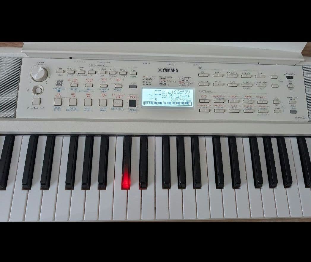桃瀬うさ　 美品YAMAHA ヤマハ 光る 電子キーボード EZ-310