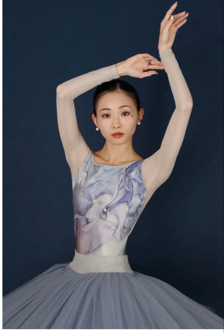 unoa レオタード Mサイズ - メルカリ