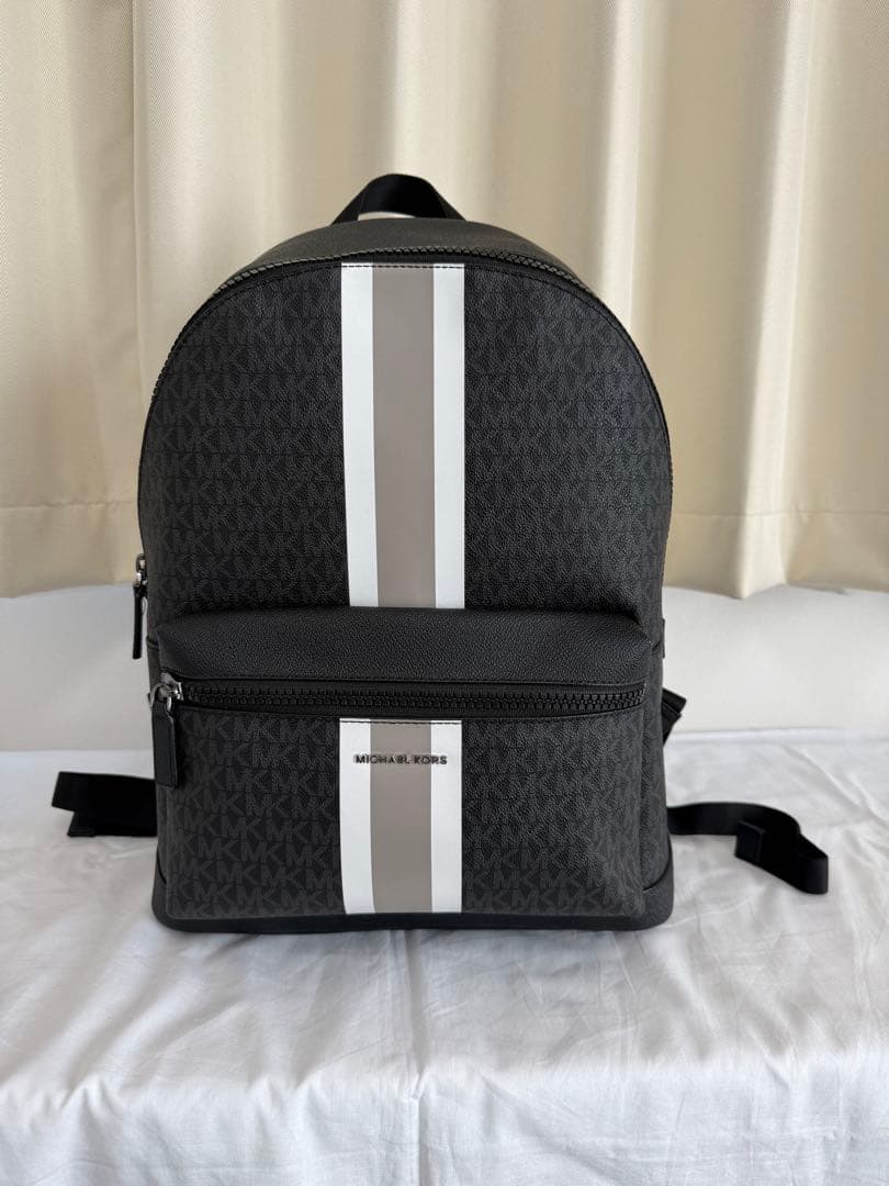 美品　マイケルコース　MICHAEL KORS リュック・バックパック　ブラック