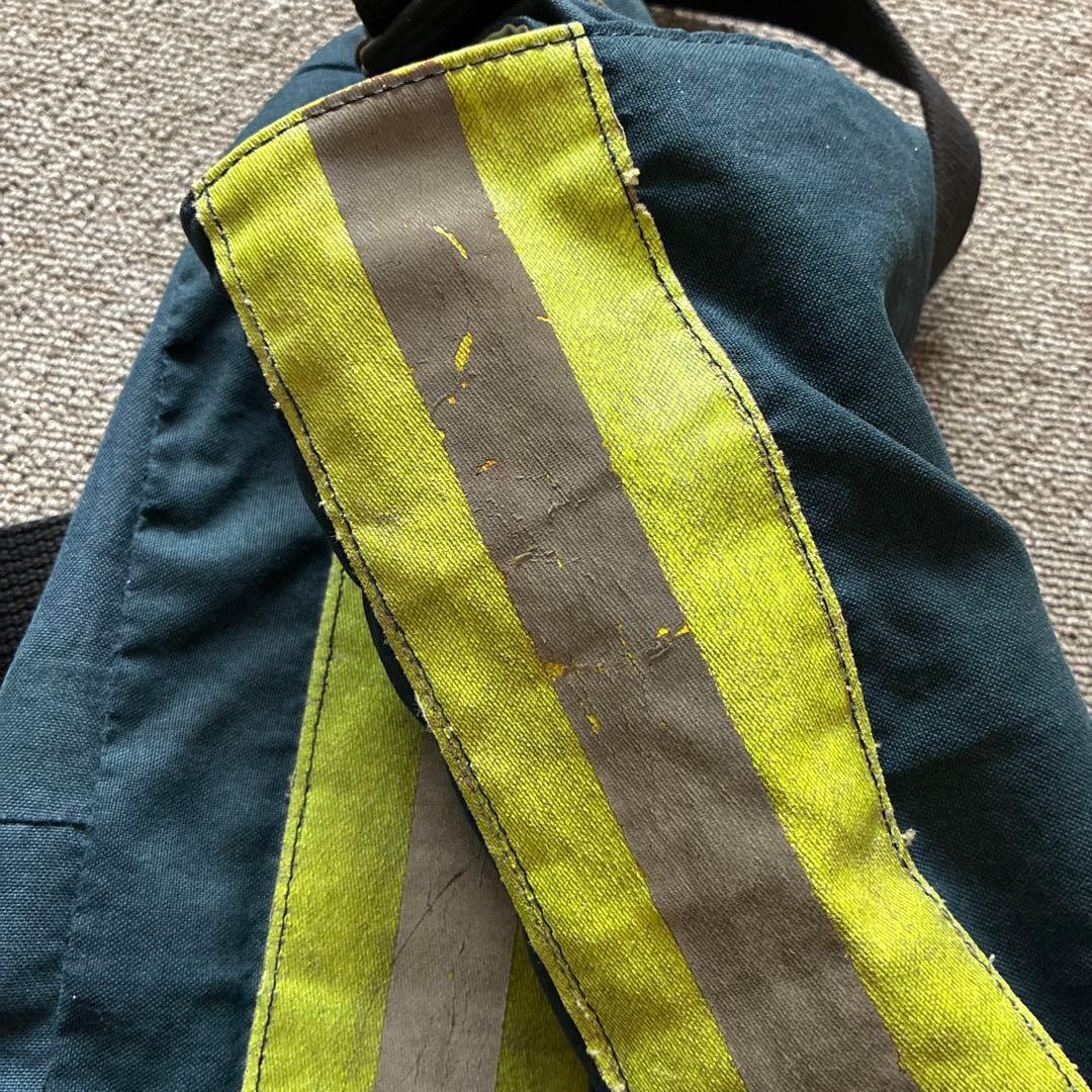 バ*ィ様 消防服を再利用・リデザイン メッセンジャーバッグ 川崎 一点