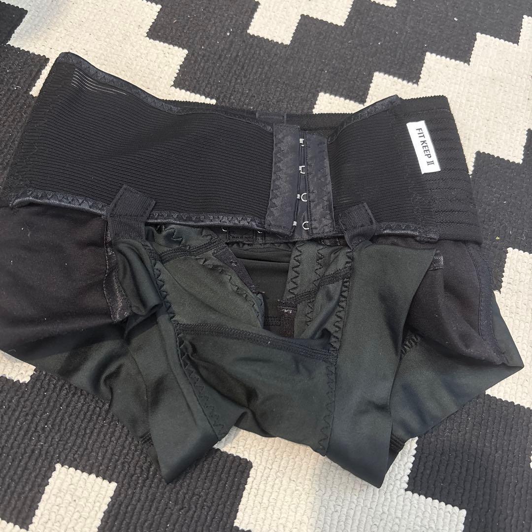 ブラック 骨盤ベルト　FIT KEEP2 Sサイズ　マタニティ　産後骨盤矯正