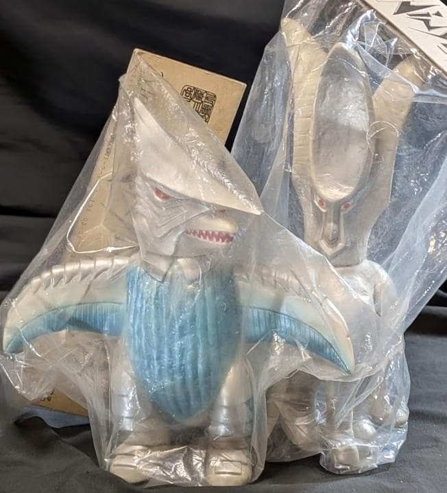 バイラス・ジグラ　昭和ガメラ対戦怪獣（マーミット）ビニールパラダイス未開封２体