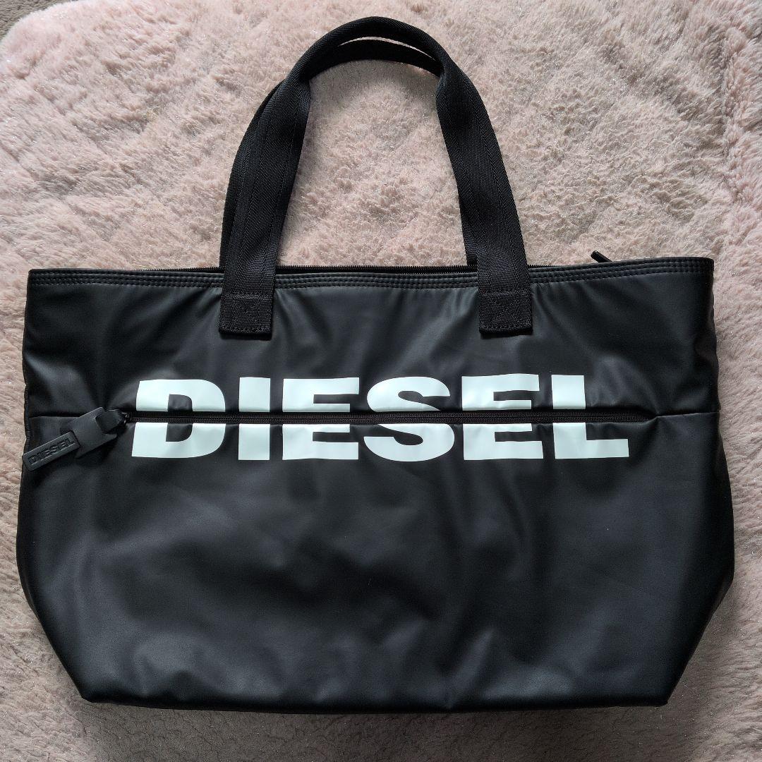 DIESEL ブラック トートバッグ TECH-D TOTE M X トートバッグ M｜ブラック｜ウィメンズ｜DIESEL
