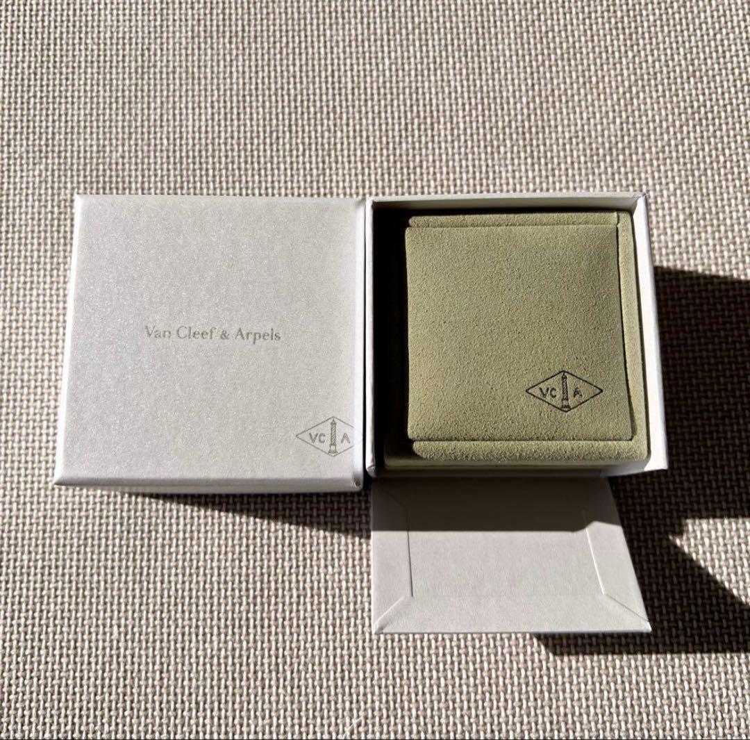 未使用】ヴァンクリーフ＆アーペル ピアス アクセサリーケース 空箱