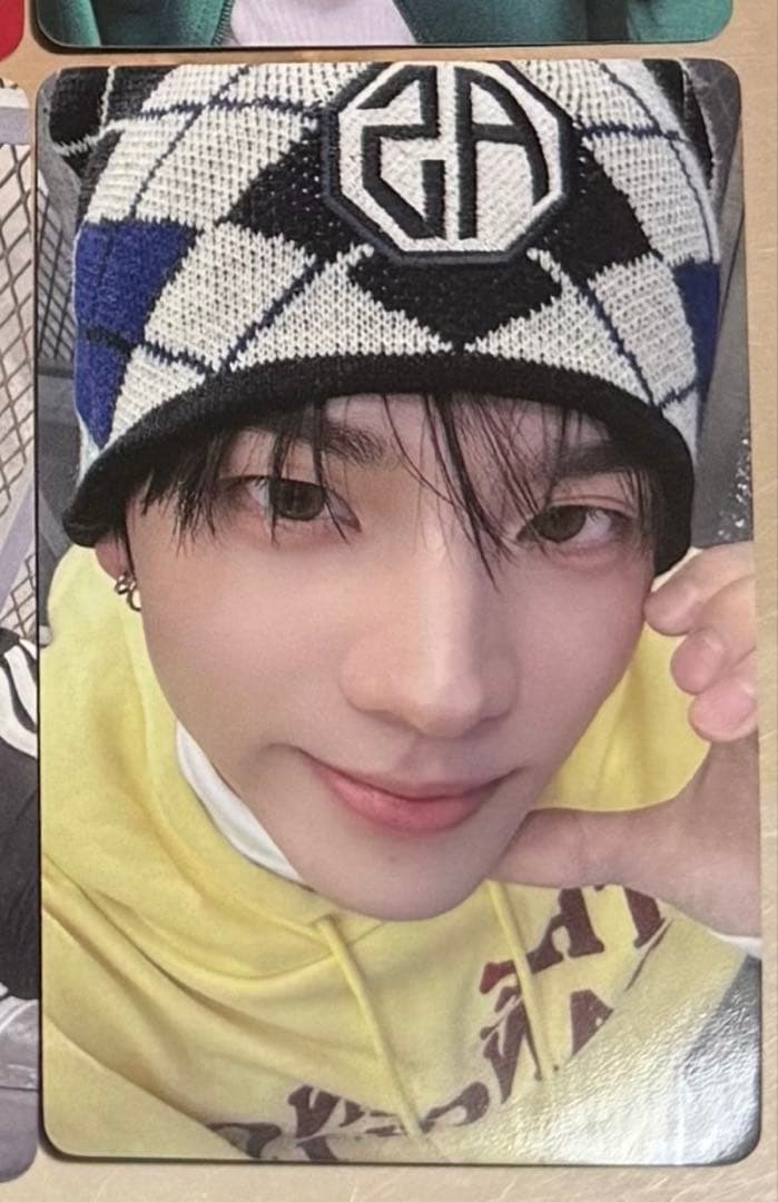 TWS playhard 中華 一直娱 yizhiyu シニュ - メルカリ