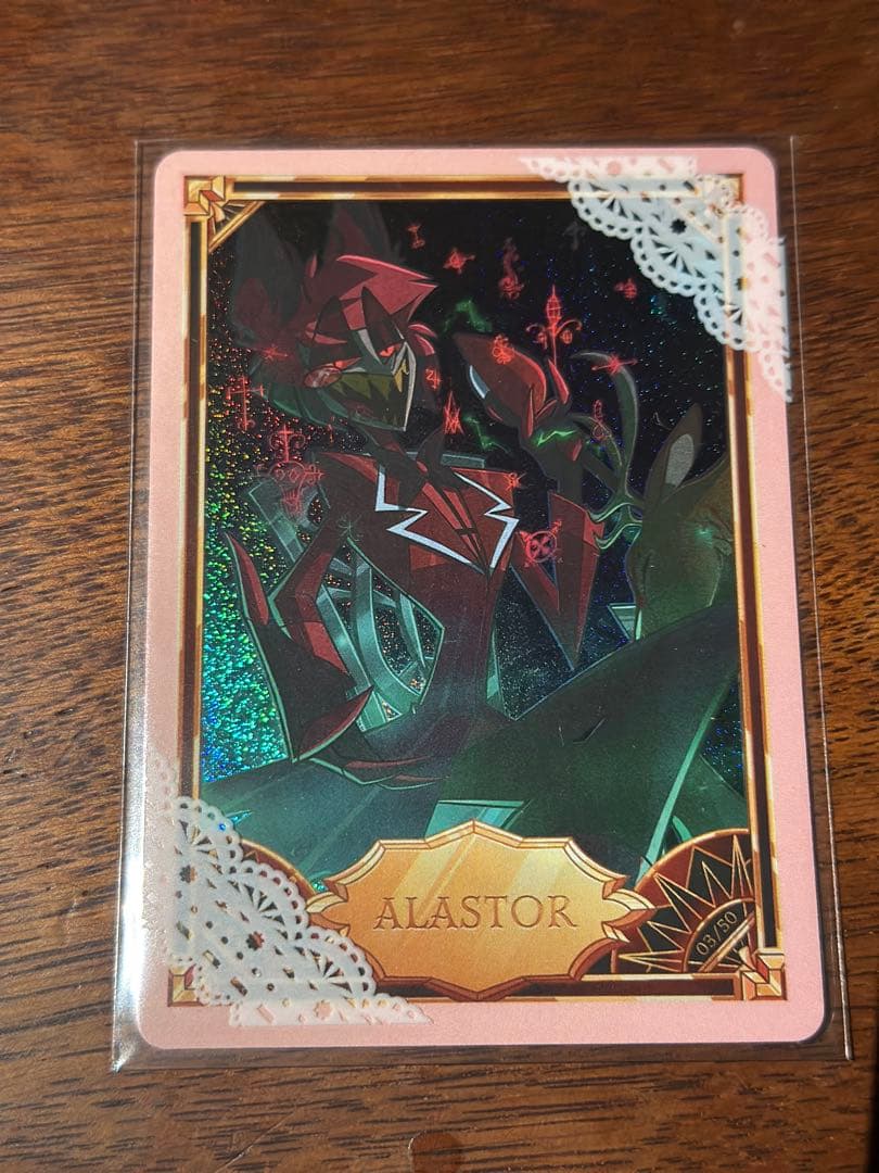 ハズビンホテル アラスター アラスターのマイク トレーディングカード foil ハズビンホテル トレカ トレーディングカード アラスター ロージー