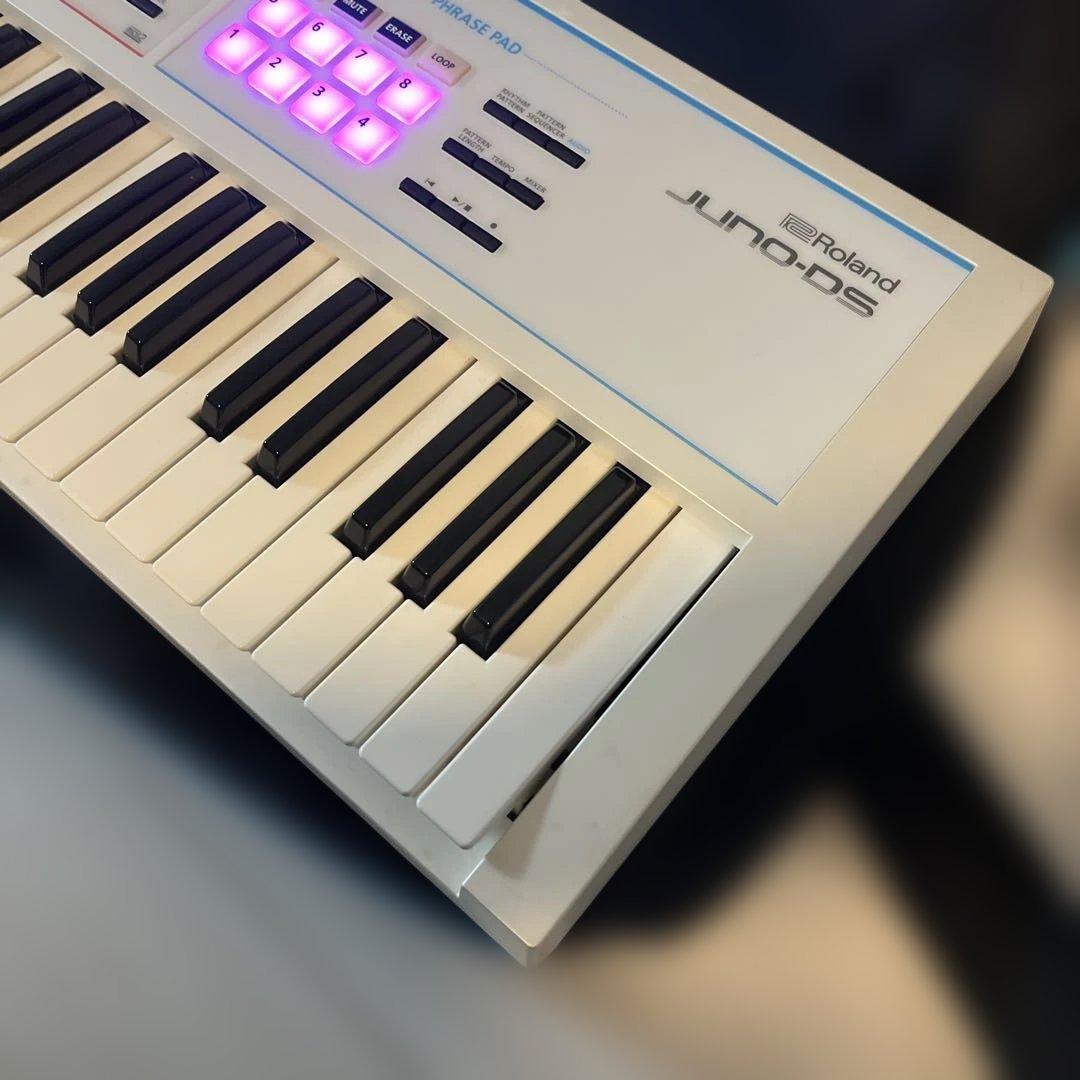 Roland JUNO-DS White 61鍵 M109958514 - 鍵盤楽器一澤帆布製
