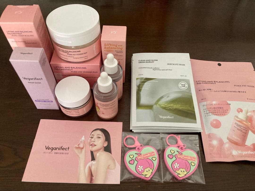 ヴィーガンイフェクト　イチジク　トナーパッド、毛穴アンプル、クリーム、パックなど