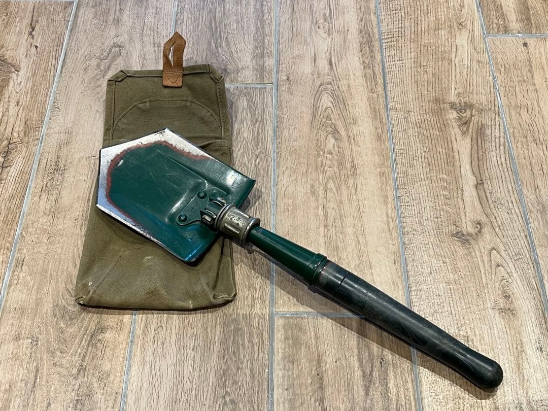 ハンガリー軍 ソ連軍 ヴィンテージ折りたたみスコップ/ツルハシ - メルカリ