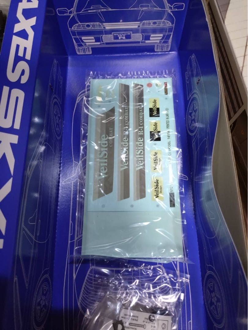 GT-R 1/12 ヴェルサイド 32GT-R コンバット プラモデル - メルカリ