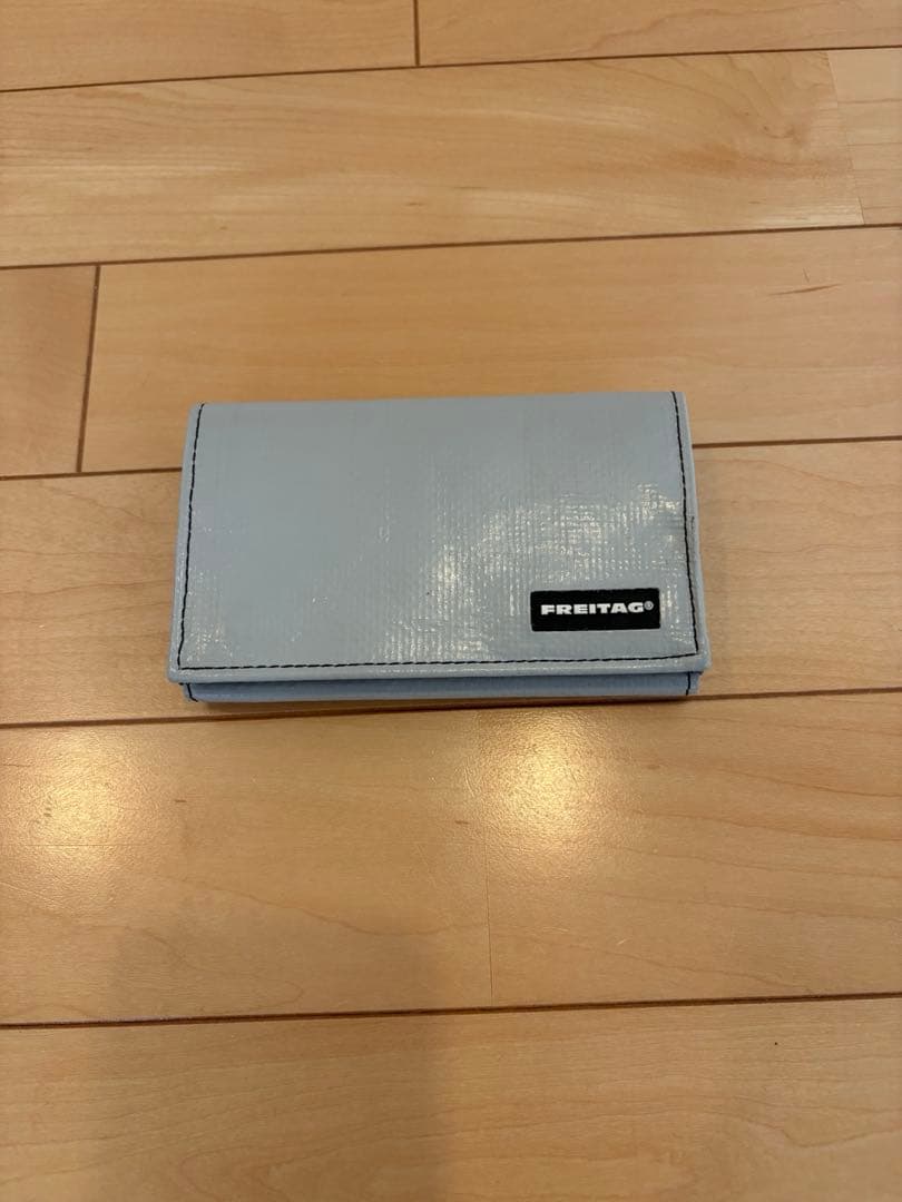 「konshi」FREITAG 二つ折り財布　グレー