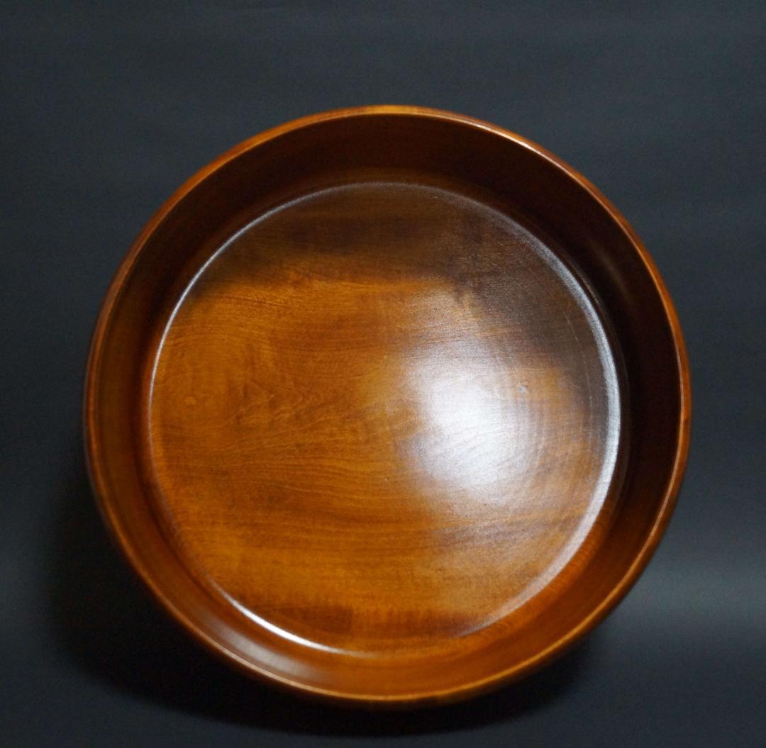 煎茶道具 烏城彫 栃材 細工彫り『牡丹文』刳り貫き大型茶櫃 茶びつ 茶