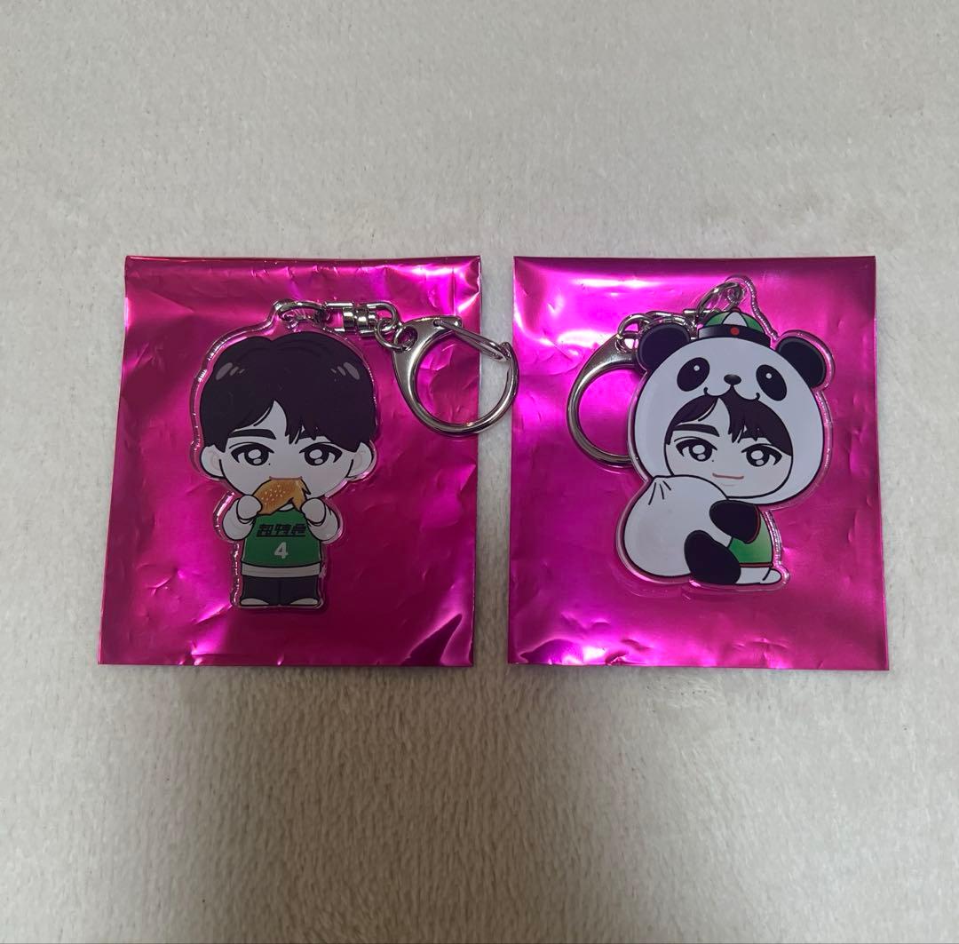 超特急 REAL? ご当地アクキー タクヤ - メルカリ