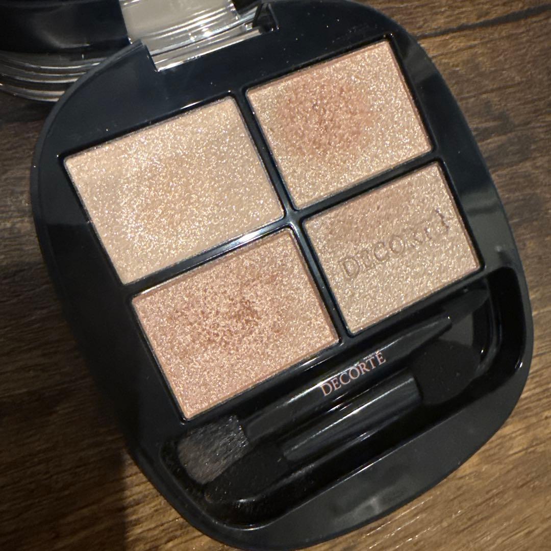 コスメデコルテ　スキンシャドウ　デザイニングパレット　09
