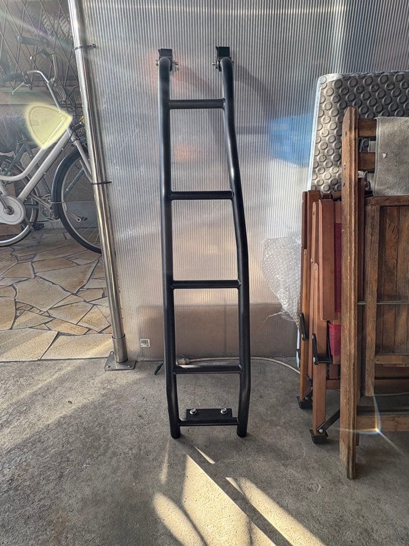 ジムニーリアラダー　ロッソモデロ　IKUSA