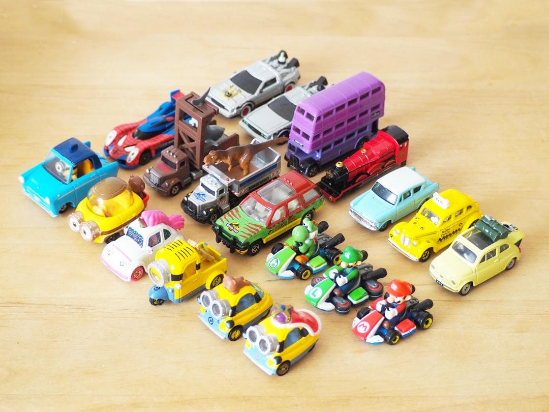 廃盤USJ限定トミカ★20台セット まとめ売り ドリームトミカ ミニカー