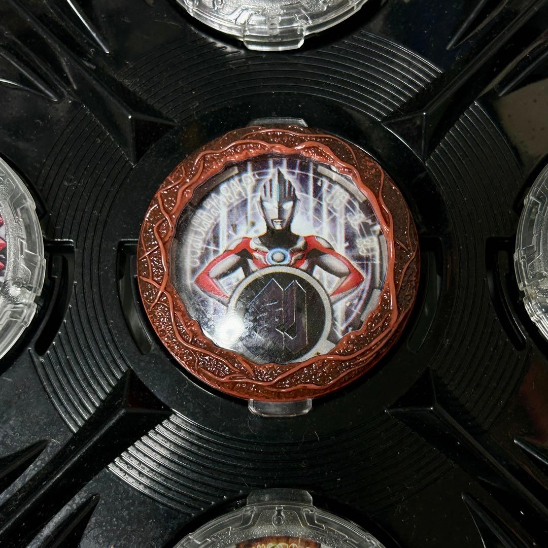 ルーブクリスタル ウルトラマンオーブ ダメージ Ver. セット - メルカリ