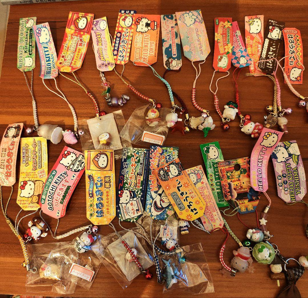 公*o様 ハローキティご当地ストラップセット 約140個まとめ売り - 公*o