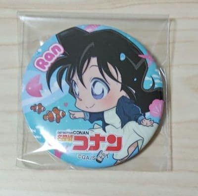 ★お値下げ中★名探偵コナン サンシャイン水族館 2021年 缶バッジ 毛利蘭 名探偵コナン 場面写トレーディングホログラム缶バッジ 毛利蘭