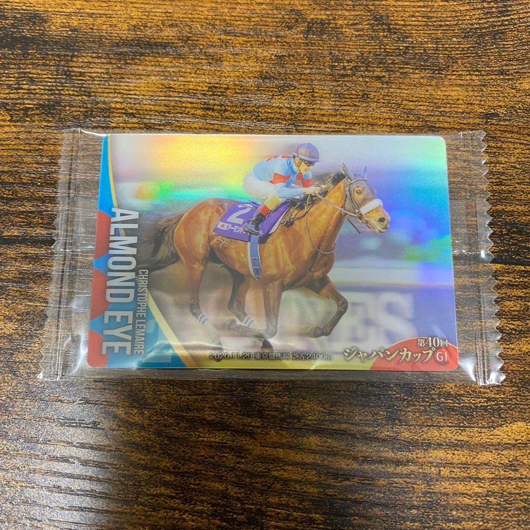 サラブレッドホースコレクションツインウエハース第2R アーモンドアイ